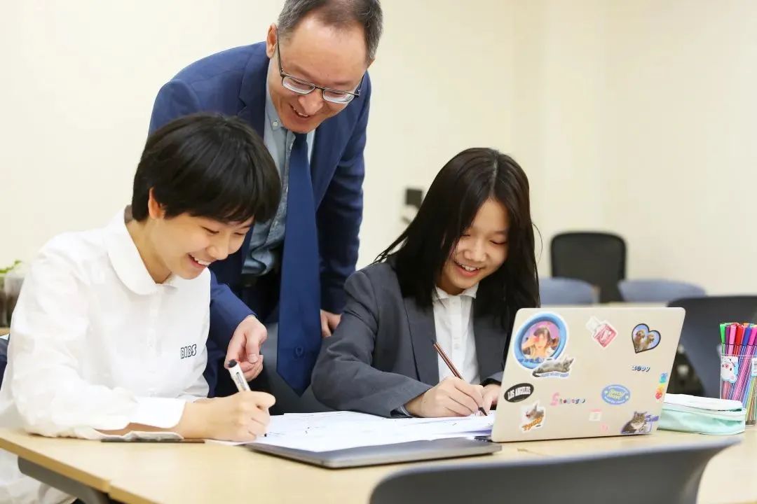 奥运击剑冠军将仲满比赛视频_海淀区名校杯击剑冠军赛_匈牙利击剑冠军图片