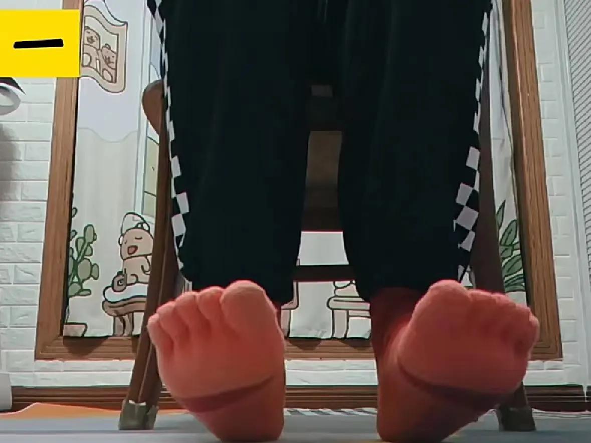 脚踝痛还继续运动会怎么样_脚踝疼运动_运动脚踝疼怎么办