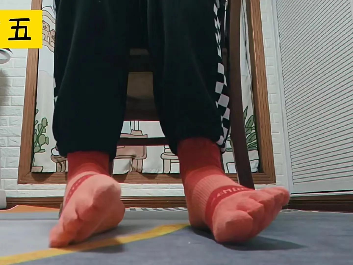 运动脚踝疼怎么办_脚踝疼运动_脚踝痛还继续运动会怎么样