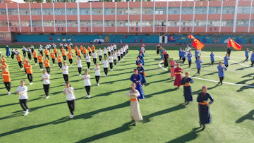 走红体操广播学生是谁_走红体操广播学生视频_广播体操走红的学生