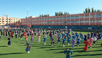 走红体操广播学生是谁_广播体操走红的学生_走红体操广播学生视频