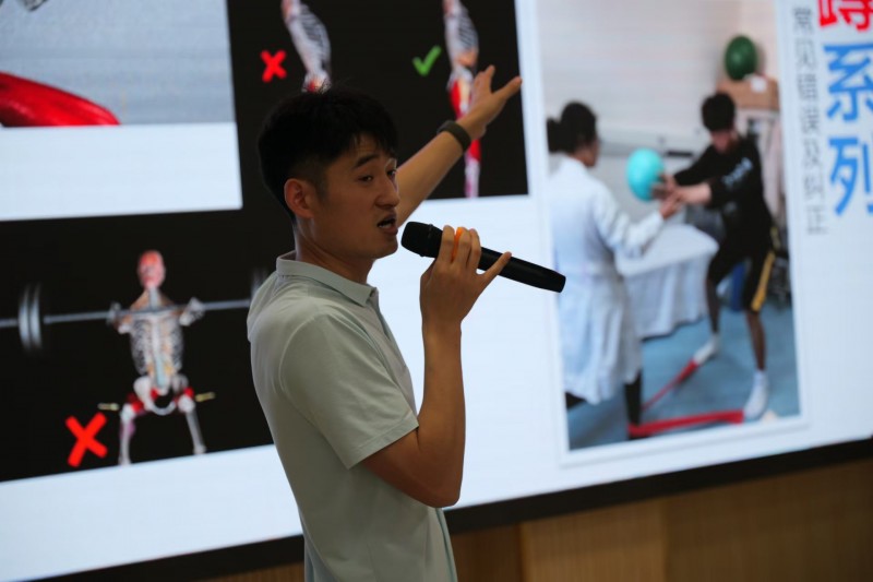 整洁健身_整洁的健身广场写一篇作文_整洁健身广场