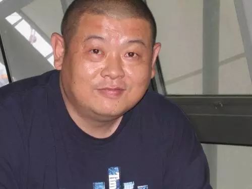 足球历史身价最高排名_身价足球排名历史高低_足球历史身价最高的球员