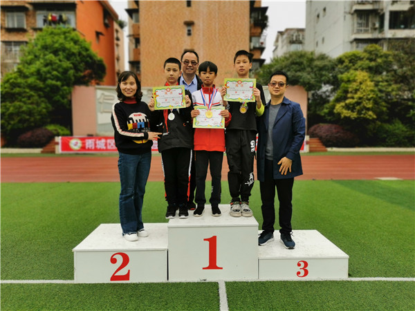体操田径小学生跳绳视频_体操田径小学生比赛视频_田径体操小学生