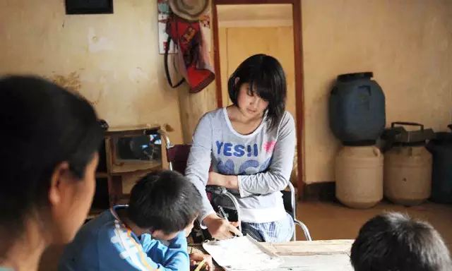 游泳运动冠军_游泳冠军谁_好好游泳拿个世界冠军